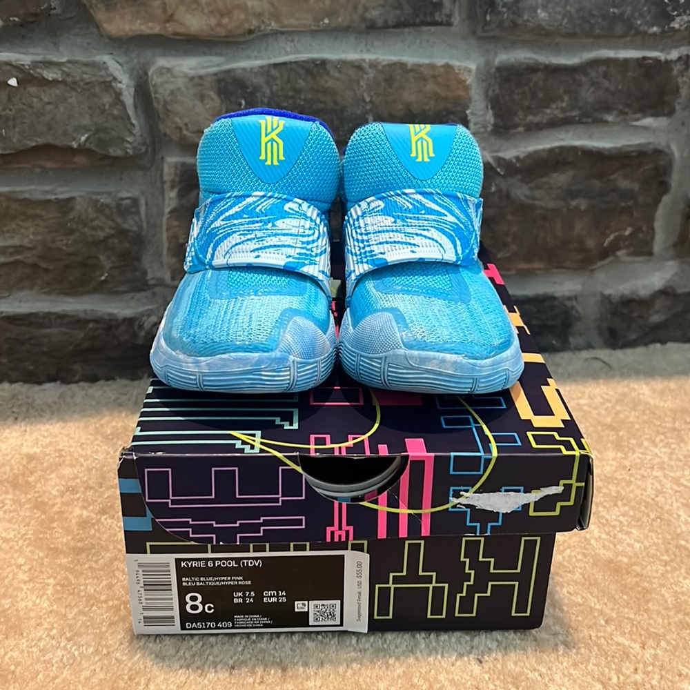 Kyrie 6 pool